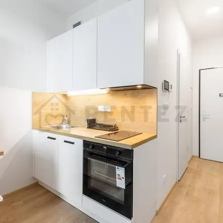 Mymozart Lux Prague